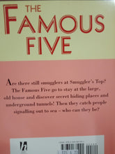 Load image into Gallery viewer, The Famous Five: Five Go To Smuggler&#39;s Top