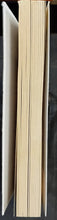 Load image into Gallery viewer, Paper Towns John Green 1F